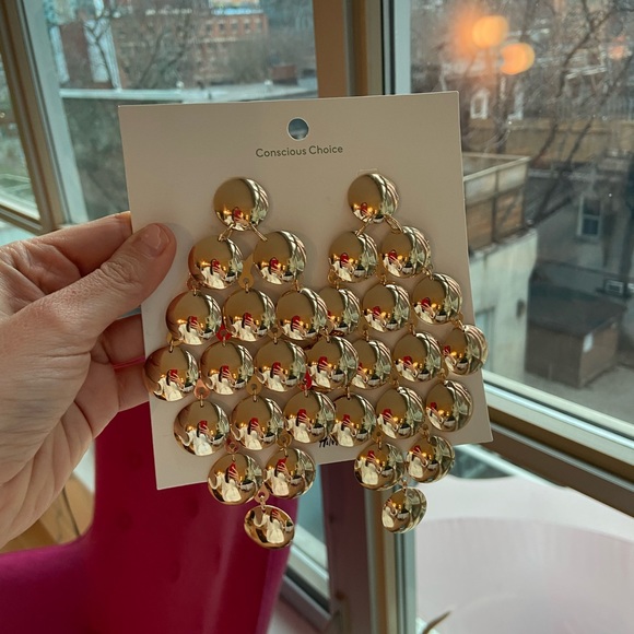 H&M Conscious Large Gold Earrings - Picture 2 of 2